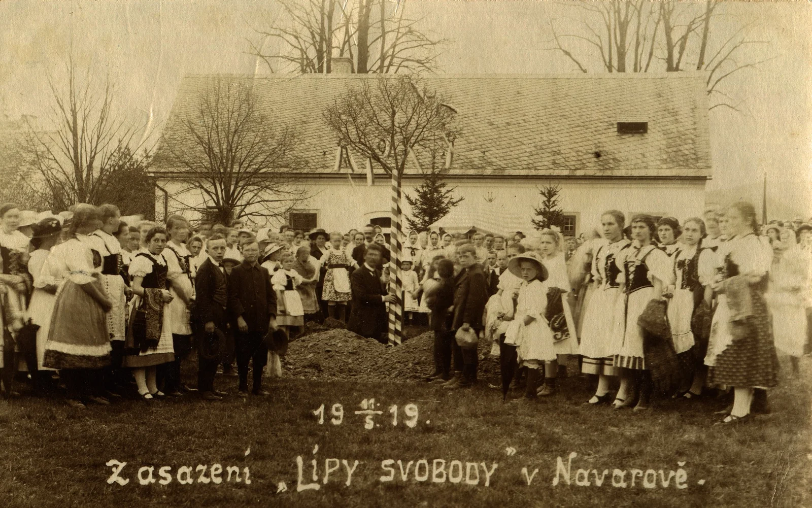 navarrov_2500.original